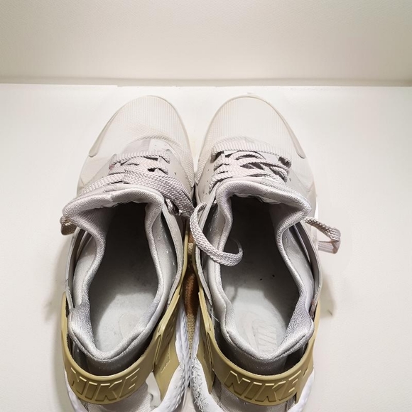 Nike Air Huarache Run *send offers* - Picture 6 of 8